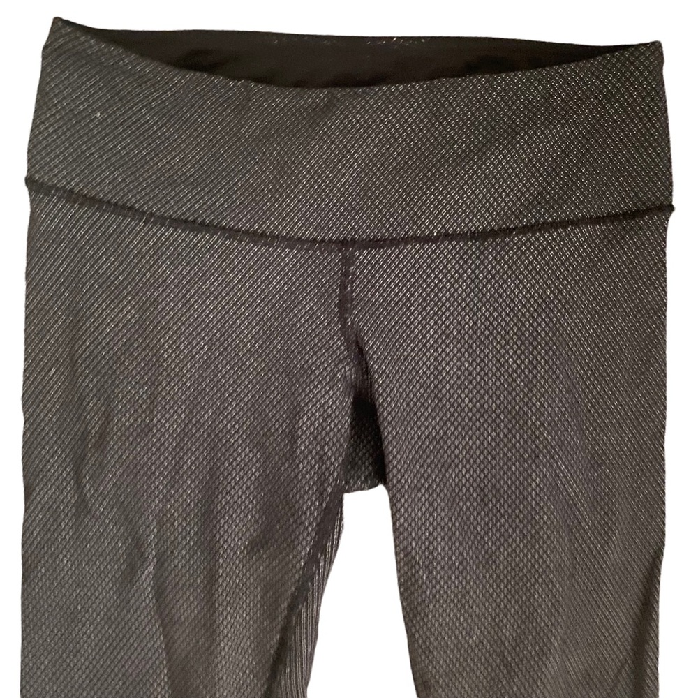 48- Lululemon Gray Pattern Wunder Under Leggings … - image 3